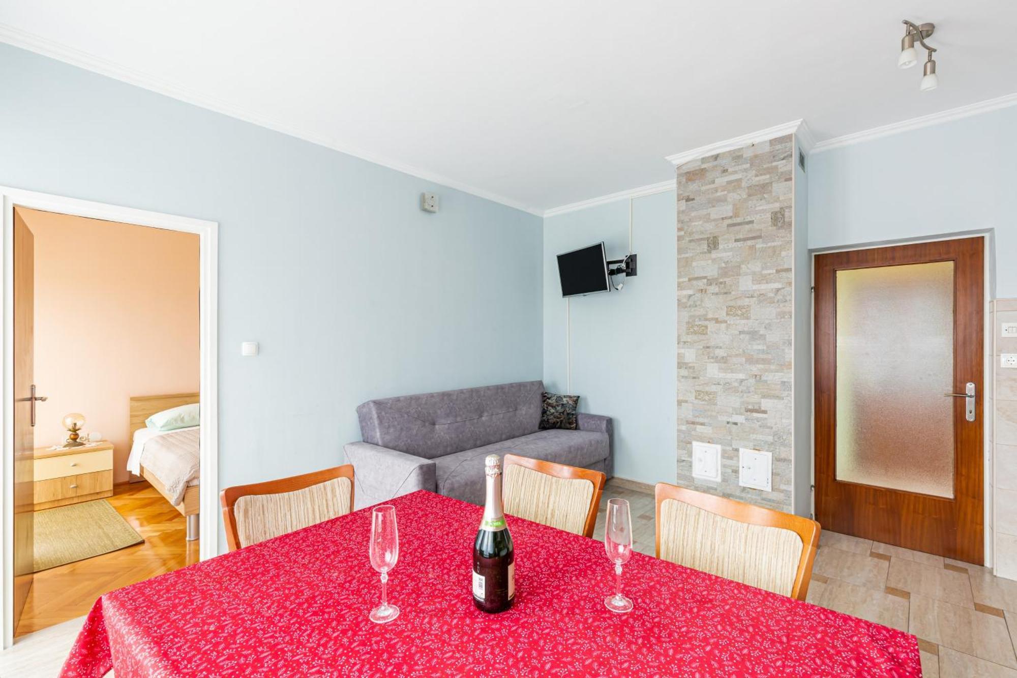 Apartments With A Parking Space Brsec, Opatija - 7796 Martina Rom bilde