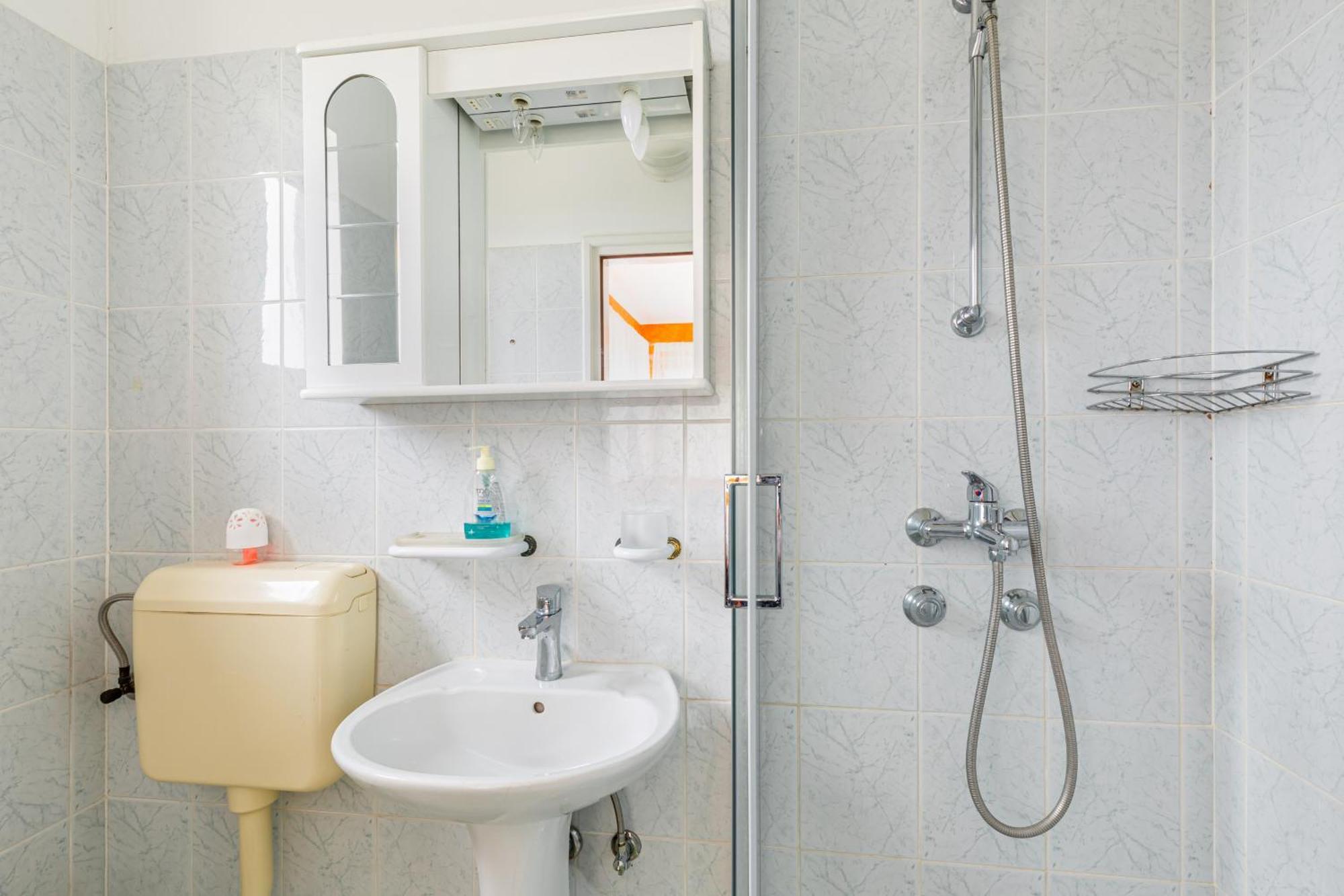 Apartments With A Parking Space Brsec, Opatija - 7796 Martina Rom bilde